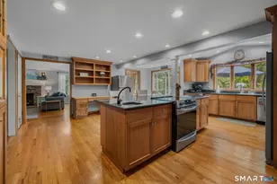 66 Clipper Ct, Groton, CT 06355 - Photo 6