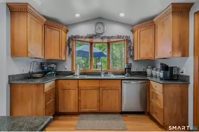 66 Clipper Court, Groton, CT 06355 - Photo 8