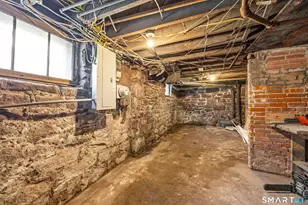 11 Marshall St, Hartford, CT 06105 - Photo 38