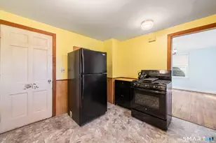 189 Andrew Ave, Naugatuck, CT 06770 - Photo 18