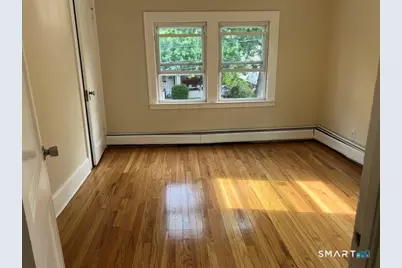 27 Arnold Street, Hartford, CT 06106 - Photo 16