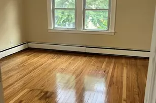 27 Arnold St, Hartford, CT 06106 - Photo 20