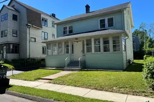 27 Arnold St, Hartford, CT 06106 - Photo 4