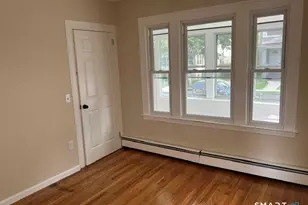27 Arnold St, Hartford, CT 06106 - Photo 22