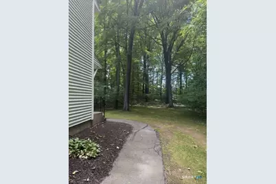 453 Robin Court #453, Cheshire, CT 06410 - Photo 4