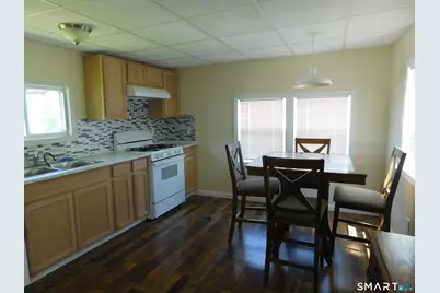 24 E Street, Groton, CT 06340 - Photo 4