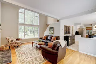 152 Chase Hollow Ln, Glastonbury, CT 06033 - Photo 4