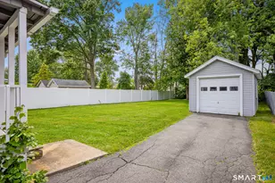 81 Woodlawn St, West Hartford, CT 06110 - Photo 32