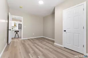 98-100 Capen St, Hartford, CT 06120 - Photo 8