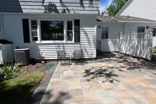 108 Jamestown Rd, Stratford, CT 06614 - Photo 6
