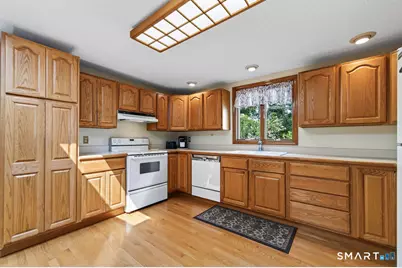 50 Summit Avenue, East Haven, CT 06512 - Photo 4