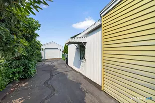 50 Summit Ave, East Haven, CT 06512 - Photo 24