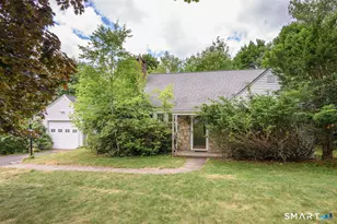 30 Steep Hollow Ln, Manchester, CT 06040 - Photo 2