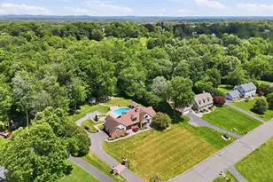 100 Somerwynd Ln, Suffield, CT 06078 - Photo 4