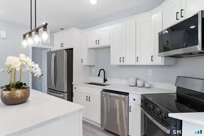 102 Capen Street, Hartford, CT 06120 - Photo 24