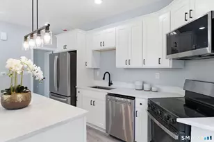 102 Capen St, Hartford, CT 06120 - Photo 24