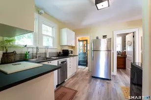 24 Drescher Rd, Manchester, CT 06040 - Photo 12