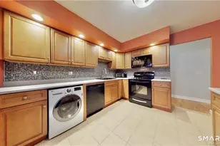 125 Warner Hill Rd, Stratford, CT 06614 - Photo 14