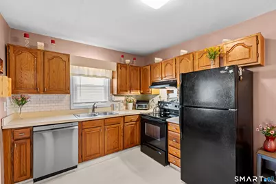 58 Vivian Street, Waterford, CT 06385 - Photo 20