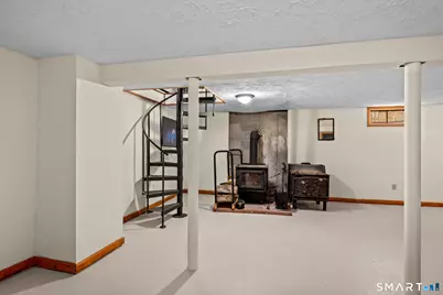 58 Vivian Street, Waterford, CT 06385 - Photo 32