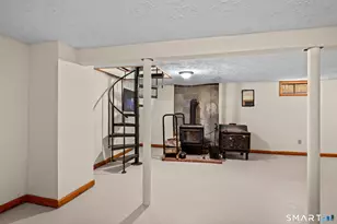 58 Vivian St, Waterford, CT 06385 - Photo 32