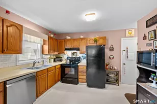 58 Vivian St, Waterford, CT 06385 - Photo 18
