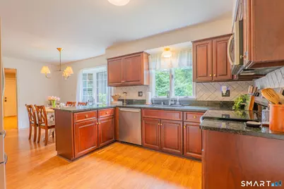 260 Pilgrim Lane, Stratford, CT 06614 - Photo 10