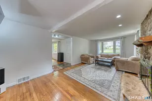 21 Old Meadow Plain Rd, Simsbury, CT 06070 - Photo 4