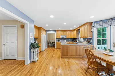 29 Narragansett Trail, Newtown, CT 06482 - Photo 20