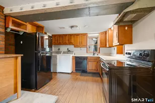 185 Hampden Rd, Stafford, CT 06076 - Photo 6