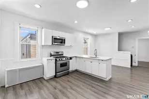 394 Gregory St, Bridgeport, CT 06604 - Photo 8