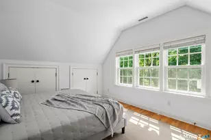 80 Governors Ln, Fairfield, CT 06824 - Photo 34
