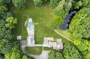 80 Governors Ln, Fairfield, CT 06824 - Photo 32