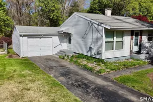 118 Bradley Terrace, Derby, CT 06418 - Photo 2