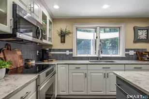 63 Brookmoor Rd, Avon, CT 06001 - Photo 8