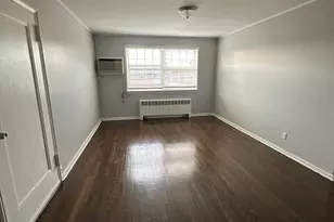 114 Hillcrest Ave, West Hartford, CT 06110 - Photo 4