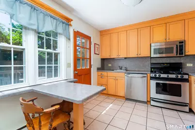 31 Edward Place, Stamford, CT 06905 - Photo 16