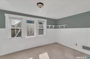 215 Overland Ave, Bridgeport, CT 06606 - Photo 24