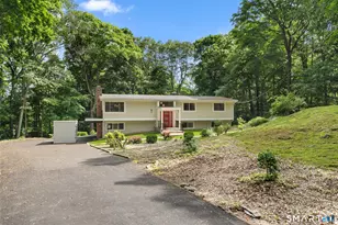 17 Nutmeg Dr, Greenwich, CT 06831 - Photo 2