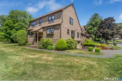 16 Stillmeadow Circle #16, Monroe, CT 06468 - Photo 2