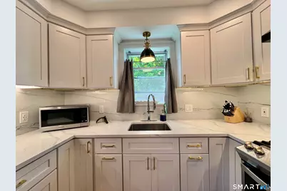 444 Huntington Road, Stratford, CT 06615 - Photo 12