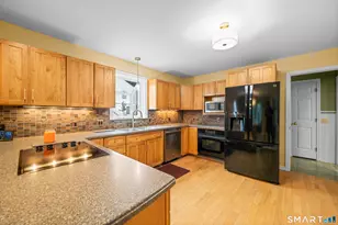 35 North St, Enfield, CT 06082 - Photo 16