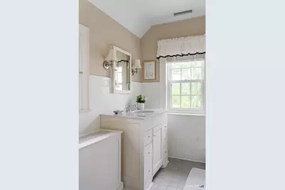 70 Terry Road, Hartford, CT 06105 - Photo 36