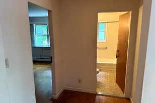 70 Grove Hill St, New Britain, CT 06052 - Photo 14