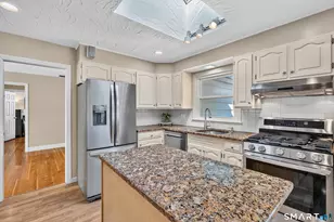 187 Blue Hills Ave, Hamden, CT 06514 - Photo 16