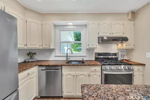 187 Blue Hills Ave, Hamden, CT 06514 - Photo 18