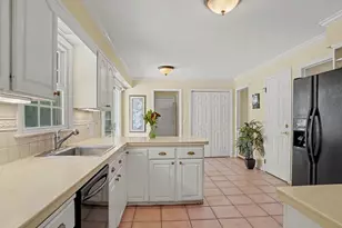2435 Boston Post Rd, Darien, CT 06820 - Photo 12