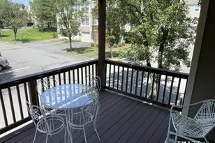 601 Foxboro Dr, Norwalk, CT 06851 - Photo 4