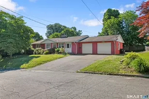 4 Francis Rd, Danbury, CT 06810 - Photo 30