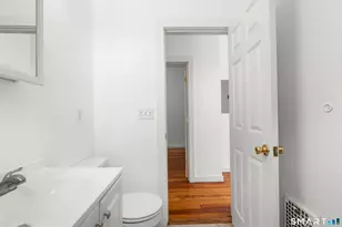 340 Bond St, Bridgeport, CT 06610 - Photo 18